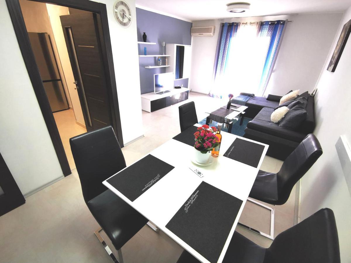 Apartment Tanja Porec Bagian luar foto