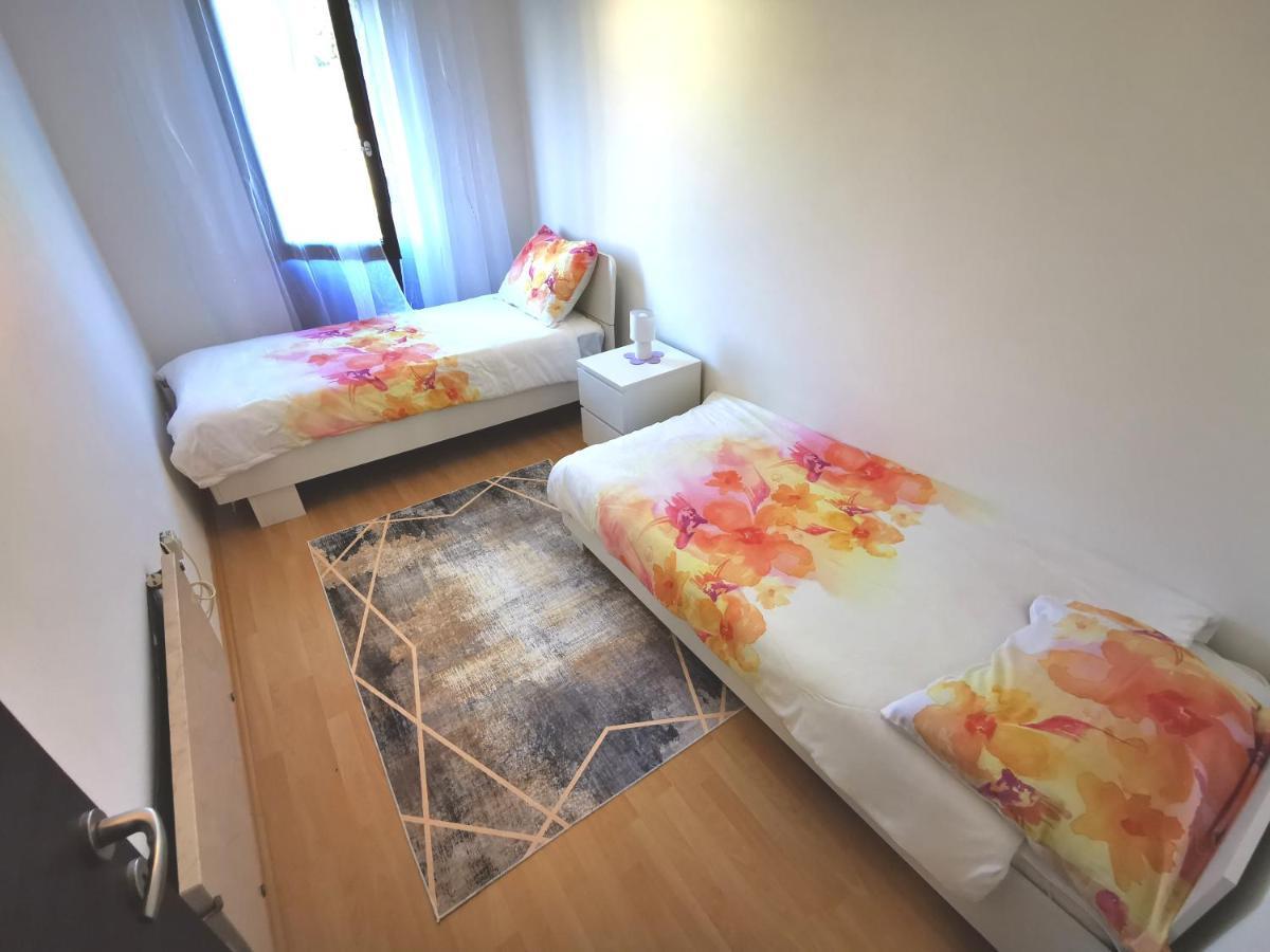 Apartment Tanja Porec Bagian luar foto