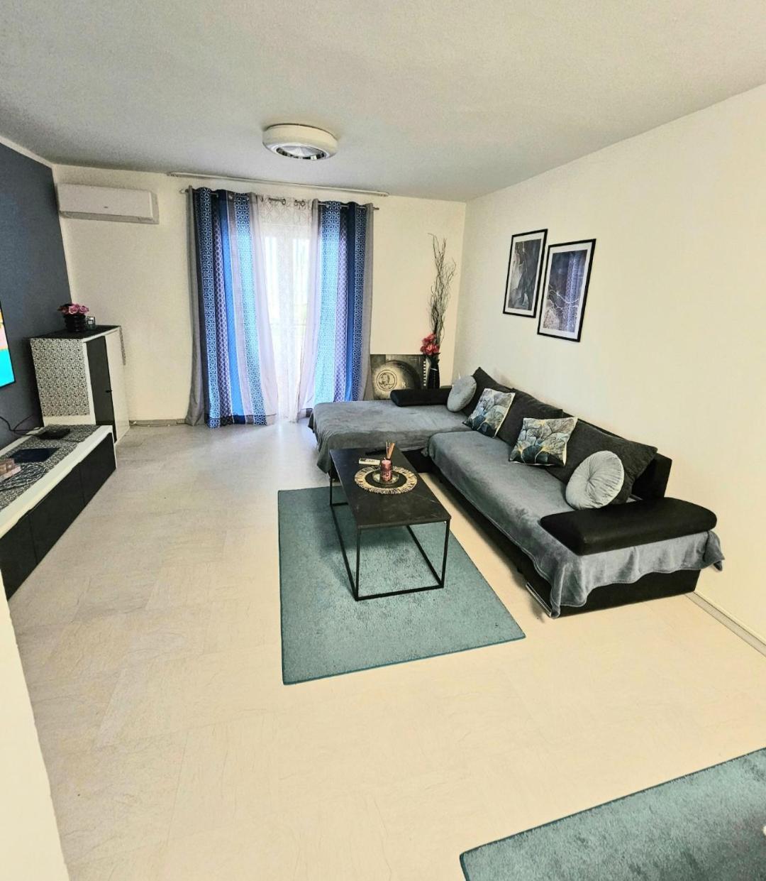 Apartment Tanja Porec Bagian luar foto